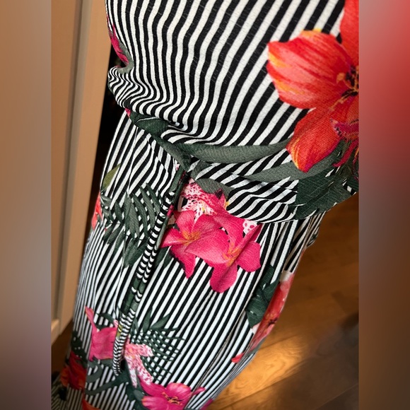 Floral Boho Strapless Maxi Dress - Picture 4 of 6